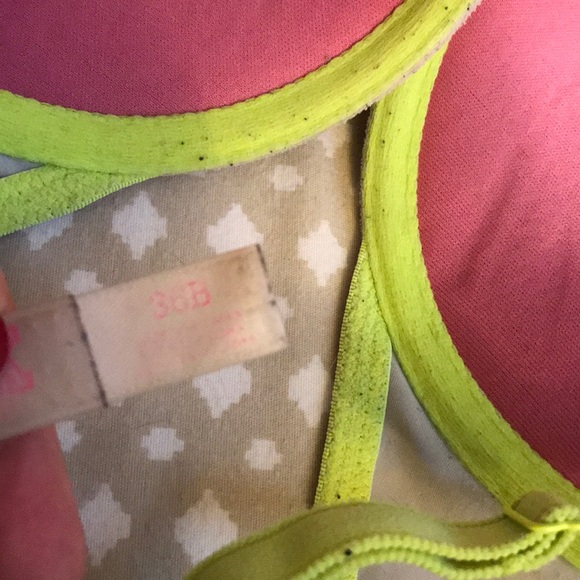 VS Bra - Picture 5 of 5